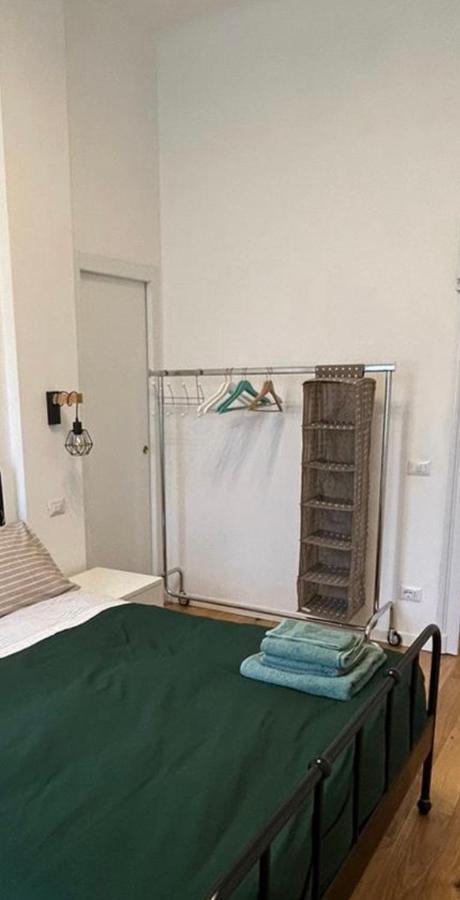 Gam Gam Isola Room Rent Milán Exterior foto